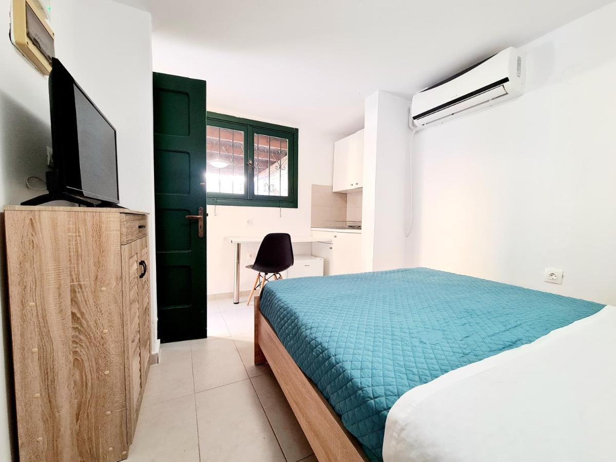 Piccolo Modern Suites Old Town Rhodes City Exterior photo