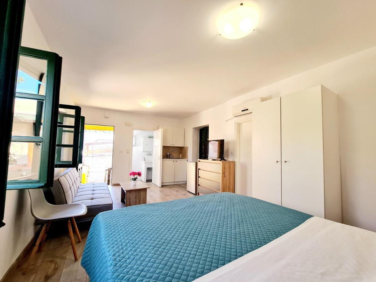 Piccolo Modern Suites Old Town Rhodes City Exterior photo