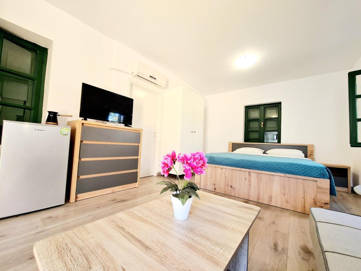 Piccolo Modern Suites Old Town Rhodes City Exterior photo